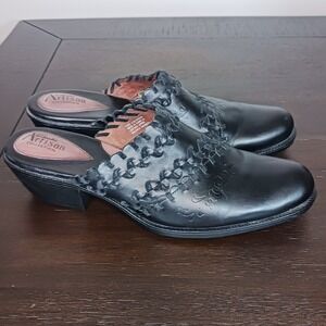 Clarks Artisan Mule Clogs Black Leather Slip On Shoes Floral Cutout Size 8.5